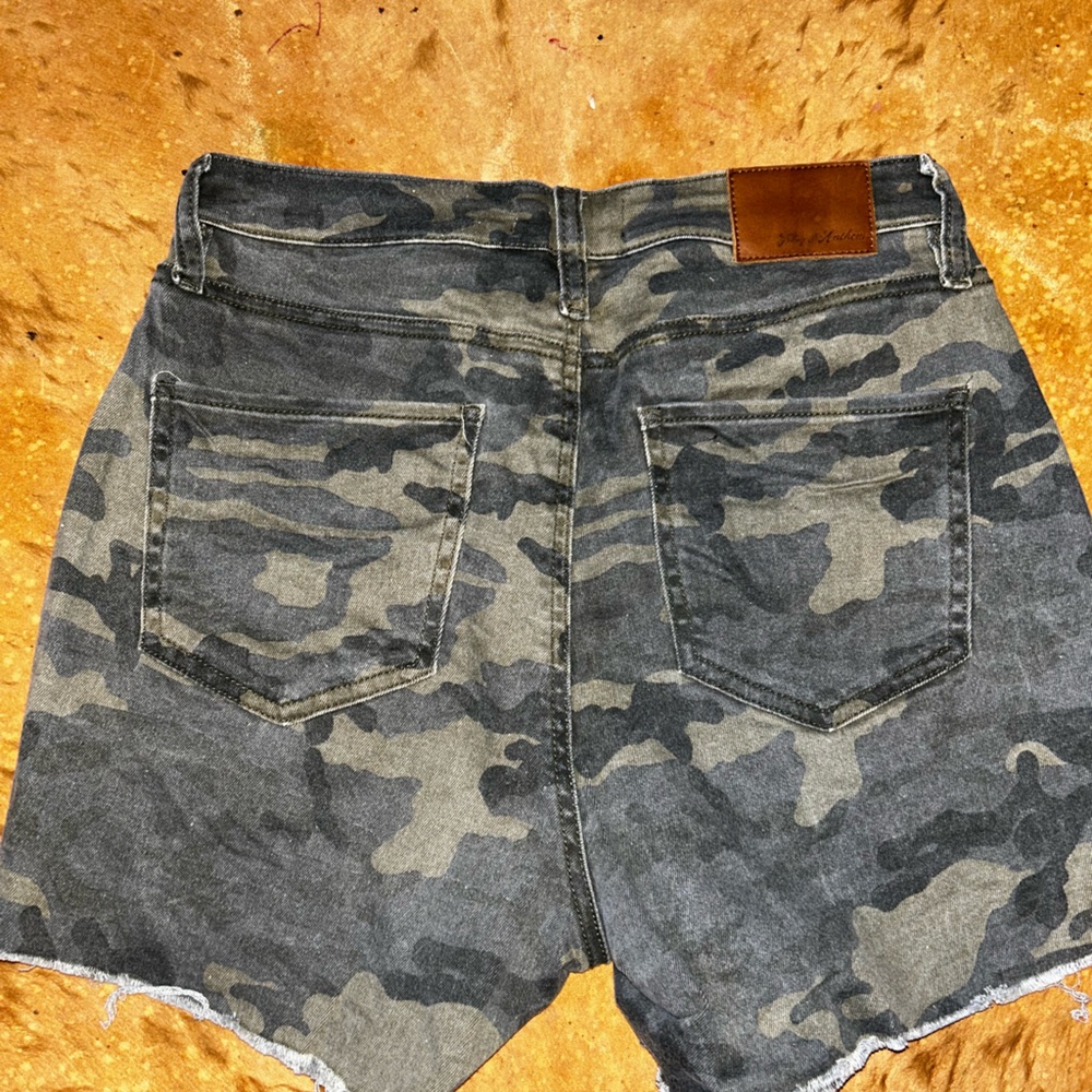 Camo jean shorts